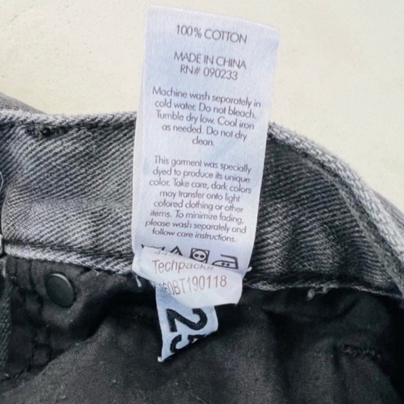 PacSun Black Distressed High Rise Straight Leg Jeans 25 - Picture 4 of 5